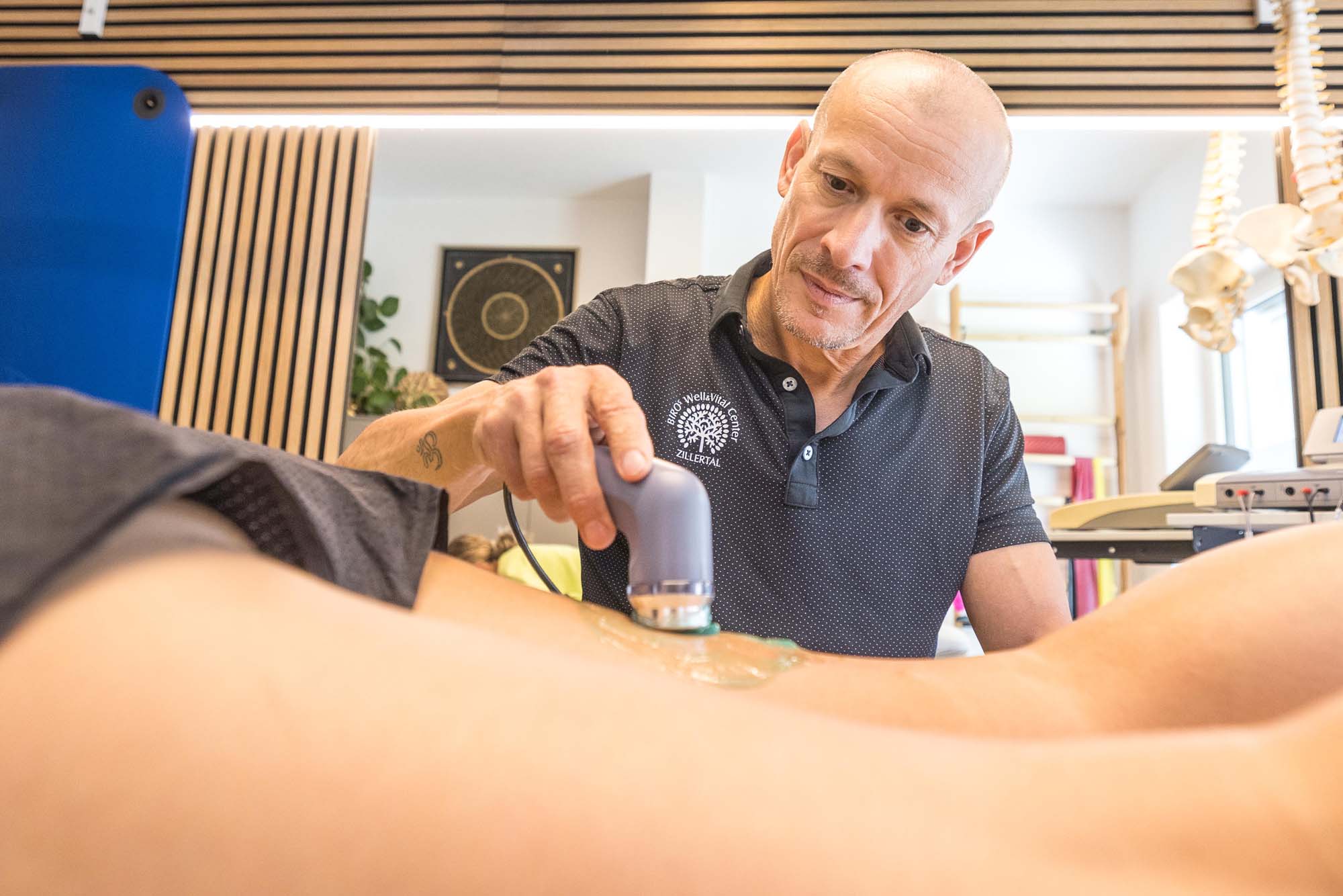 Ultraschalltherapie – tiefenwirksame Heilung mit Schallwellen